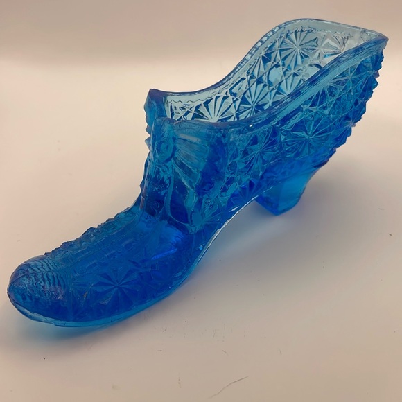 Other - Vintage Victorian Shoe Glass Figurine